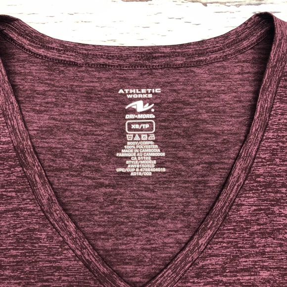 2/10 $ Athletic Works Women V-Neck T-Shirts Size XS - Picture 9 of 9
